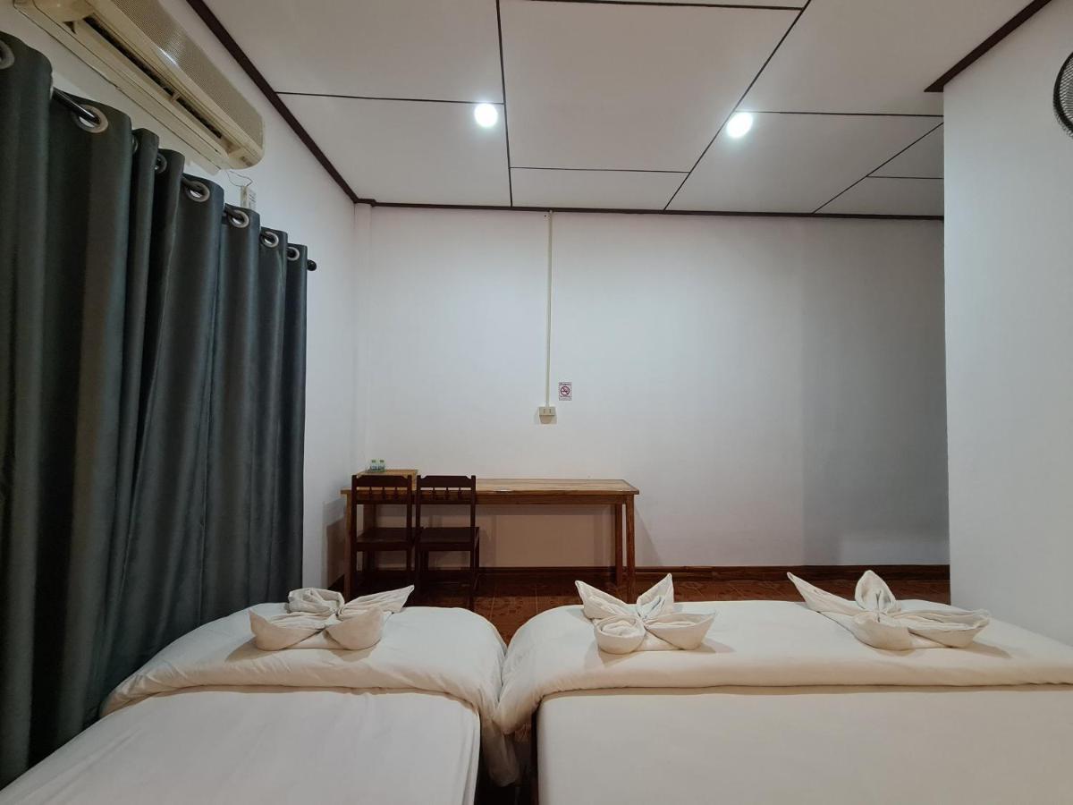 Saphaothong Guesthouse Vang Vieng Zewnętrze zdjęcie