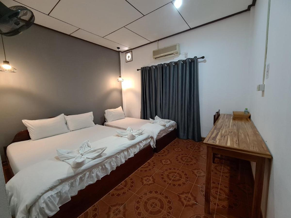 Saphaothong Guesthouse Vang Vieng Zewnętrze zdjęcie