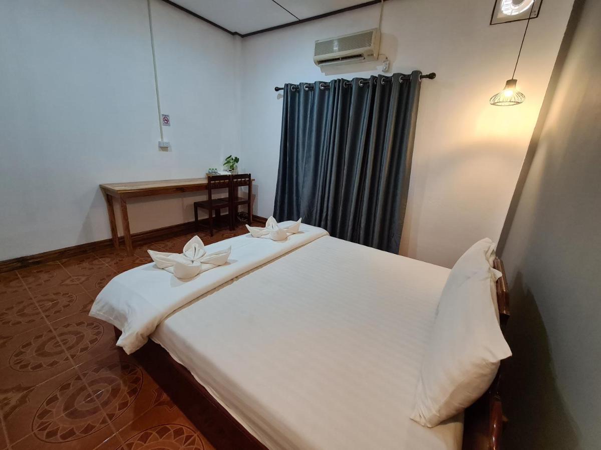 Saphaothong Guesthouse Vang Vieng Zewnętrze zdjęcie