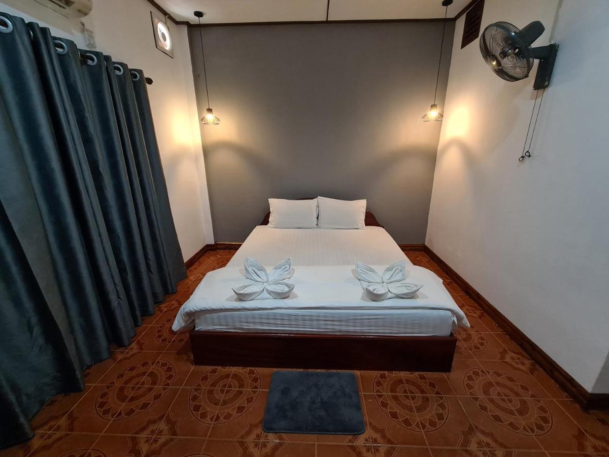 Saphaothong Guesthouse Vang Vieng Zewnętrze zdjęcie