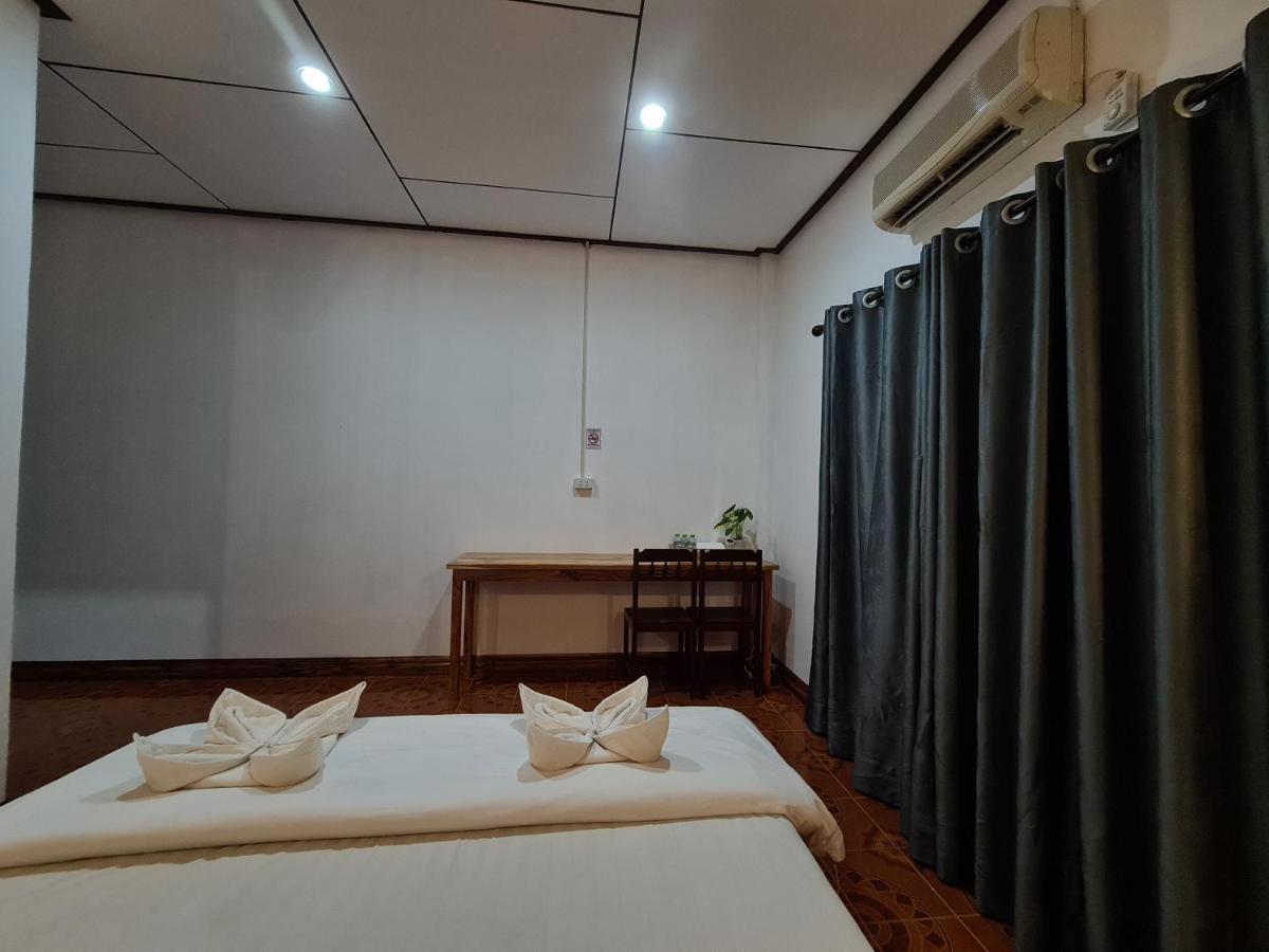 Saphaothong Guesthouse Vang Vieng Zewnętrze zdjęcie