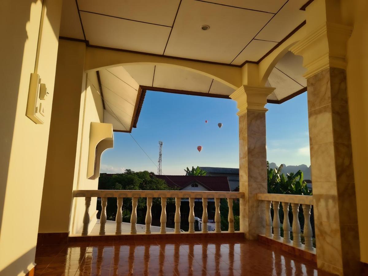 Saphaothong Guesthouse Vang Vieng Zewnętrze zdjęcie