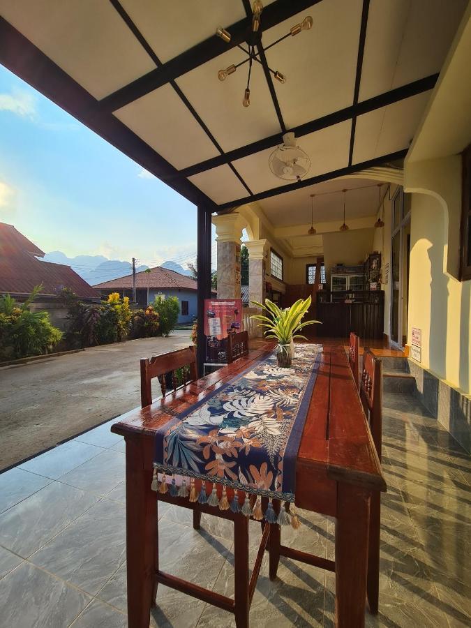 Saphaothong Guesthouse Vang Vieng Zewnętrze zdjęcie