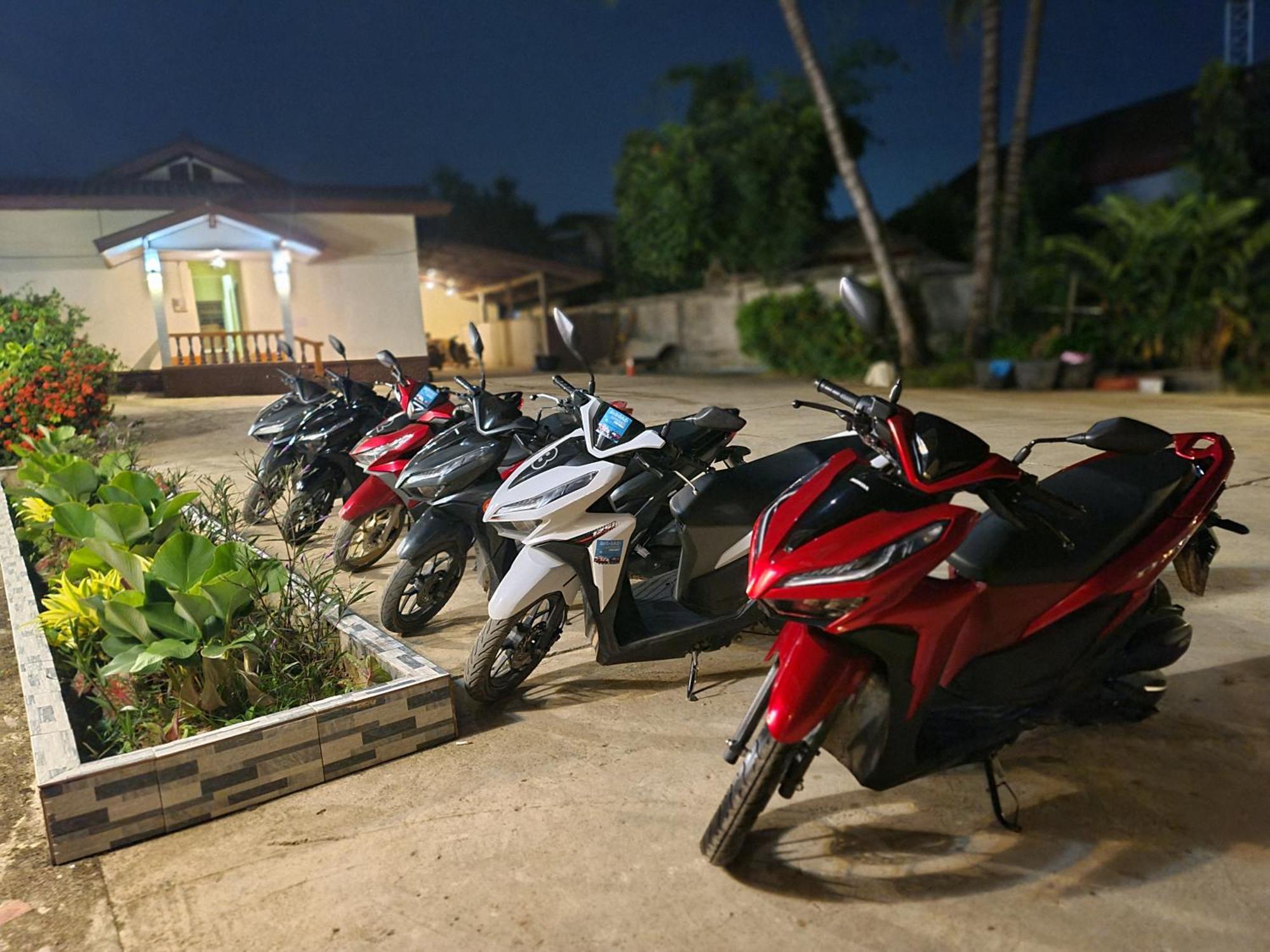 Saphaothong Guesthouse Vang Vieng Zewnętrze zdjęcie